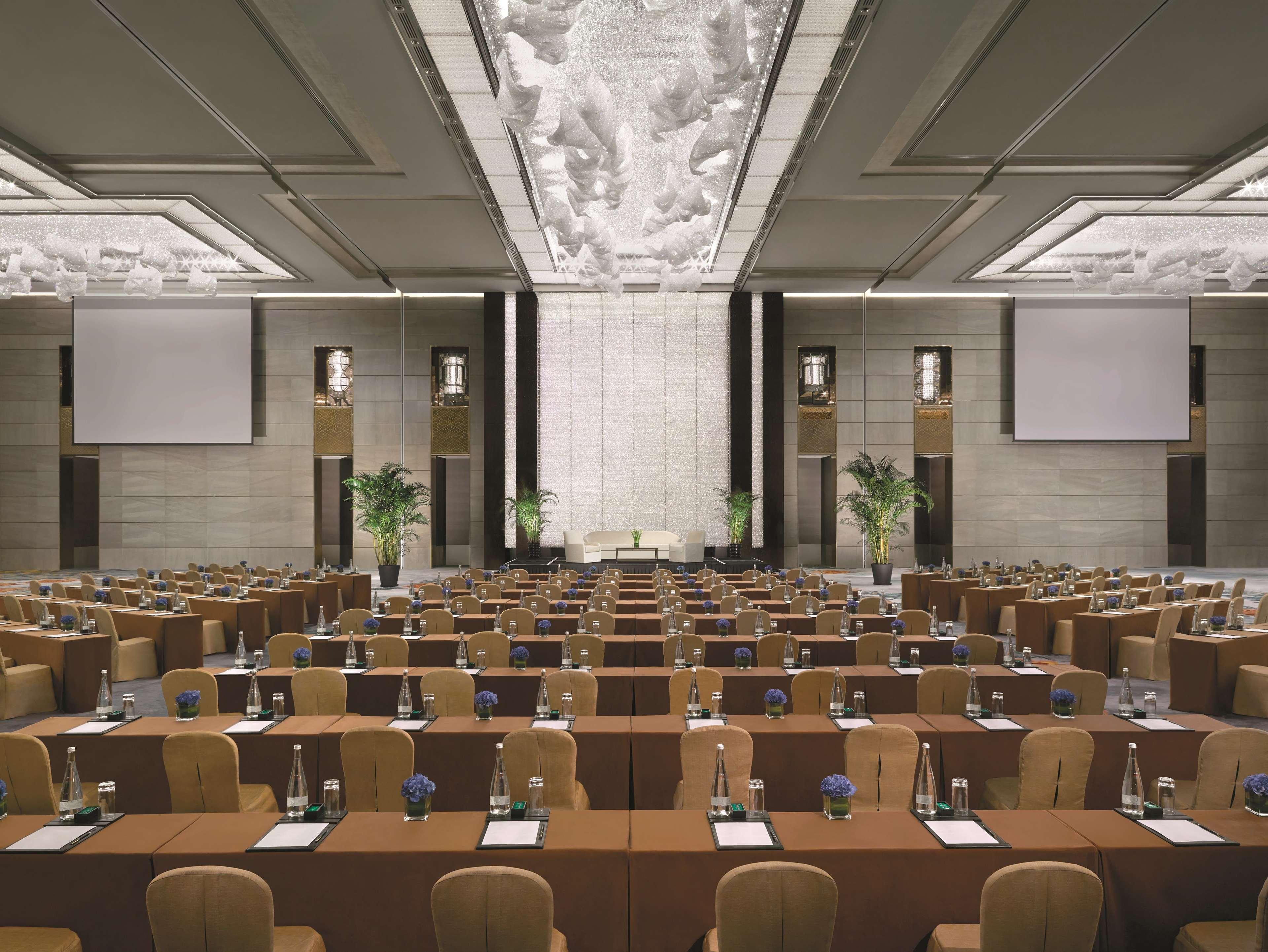 Jing An Shangri-La, Shanghai Bagian luar foto